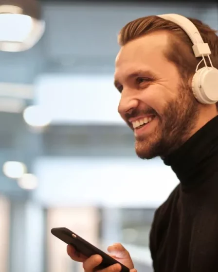 Aplicación para escuchar la Biblia en tu celular
